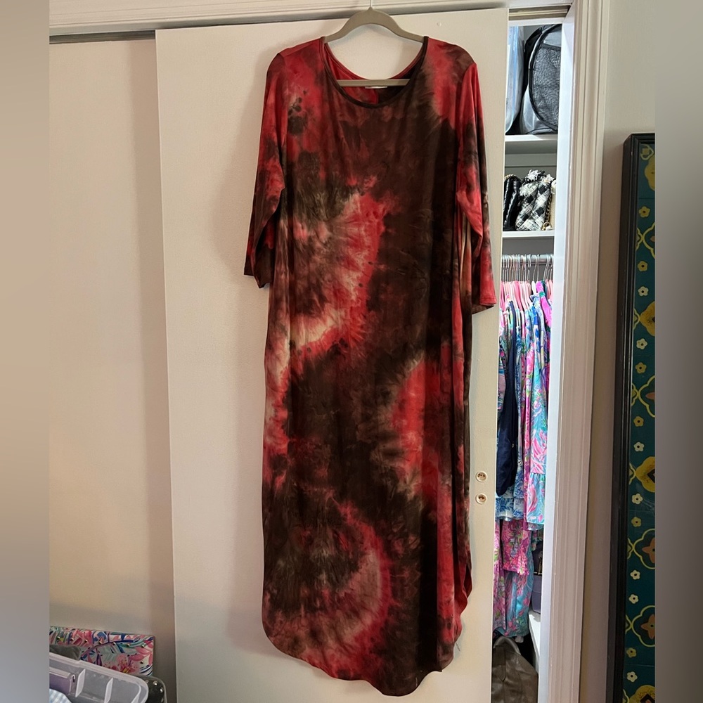 Red and Black Tie Dye Soft Knit Midi Dress